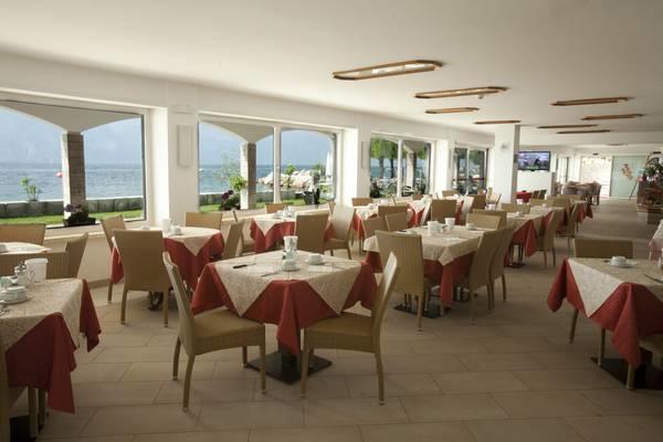 Hotel Garni Vela D'Oro Brenzone sul Garda Exterior foto